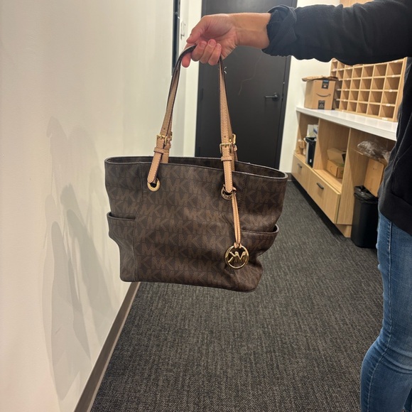Michael Kors Dark Brown Shoulder Bag - Picture 1 of 14